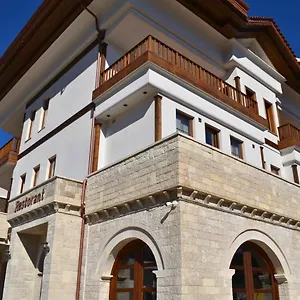 Rezidenca Desaret Μπεράτ